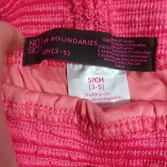 Shorts - Picture 3 of 3